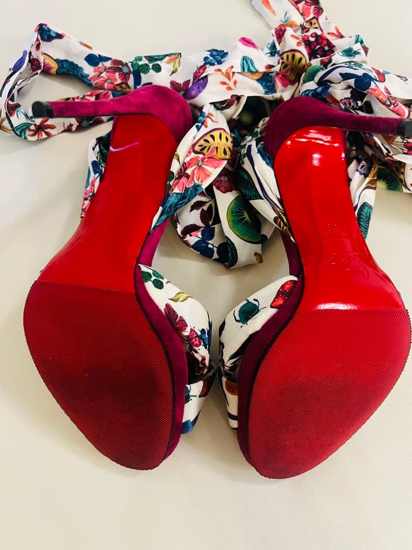 クリスチャンルブタン ヒール 美品