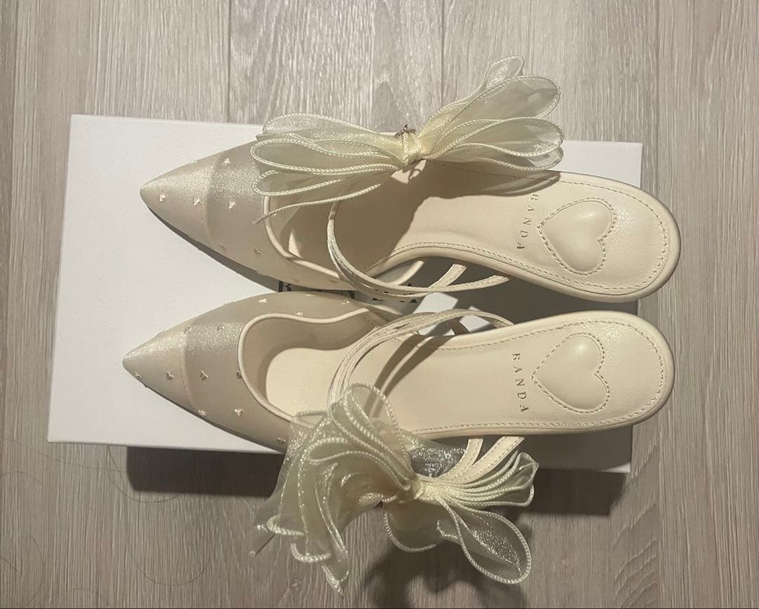 RANDA シフォンリボンハートミュールパンプス アイボリー　Lサイズ