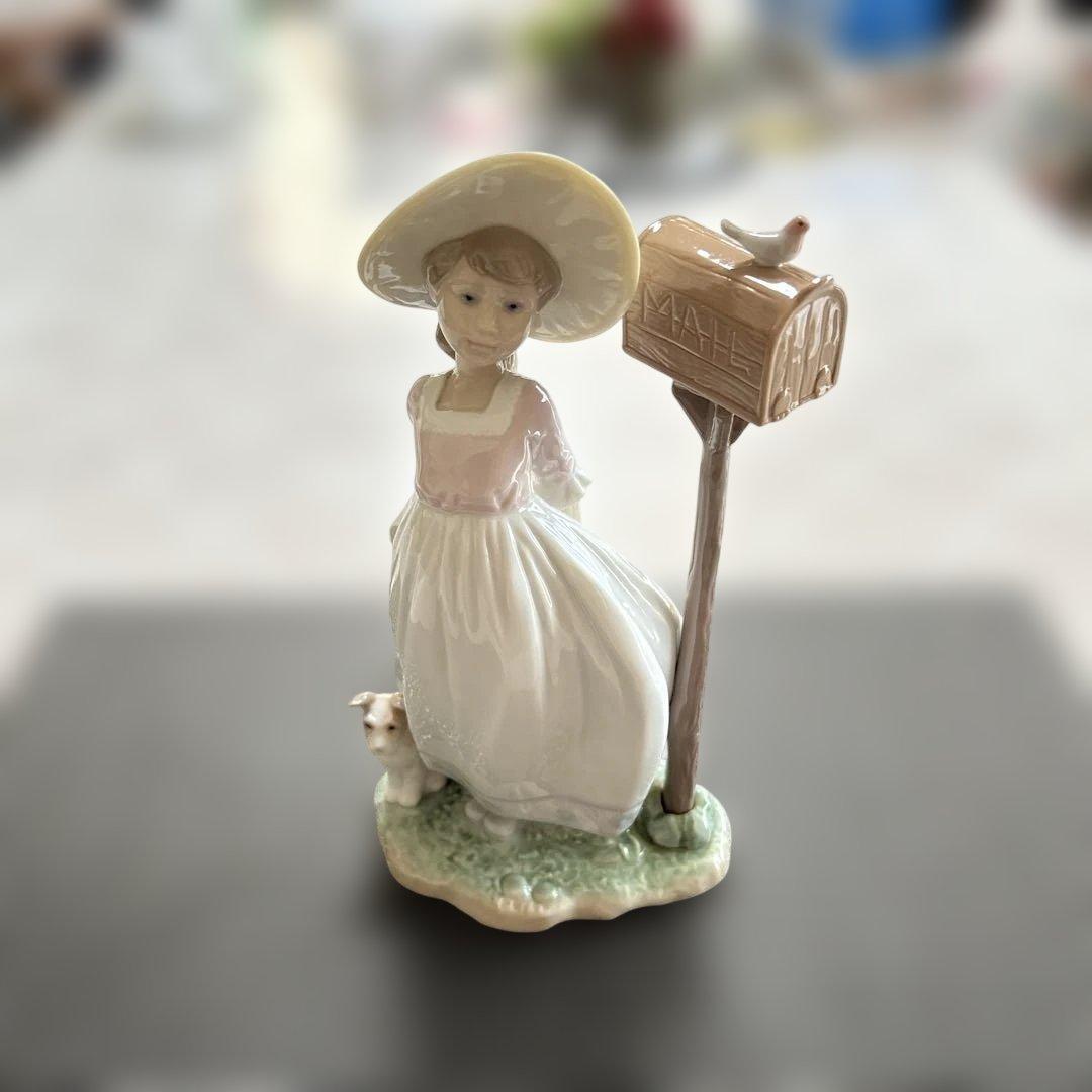 【LLADRO①】お手紙まだかなWAITING FOR YOUR LETTER