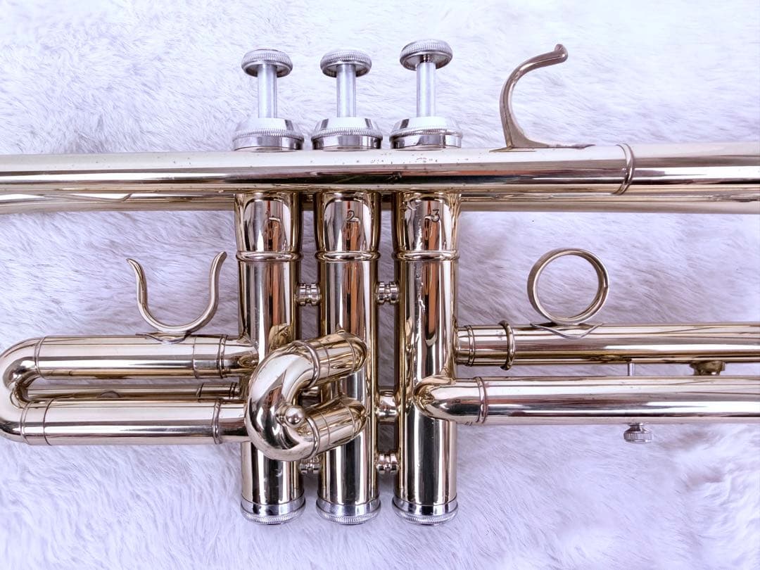 演奏確認済 ピストン良好 SAVALEY B♭トランペット マウスピース2本付