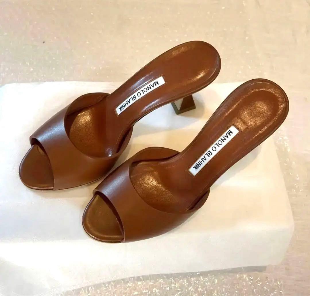 MANOLO BLAHNIK［未使用］希少 JADARONA ブラウンミュール