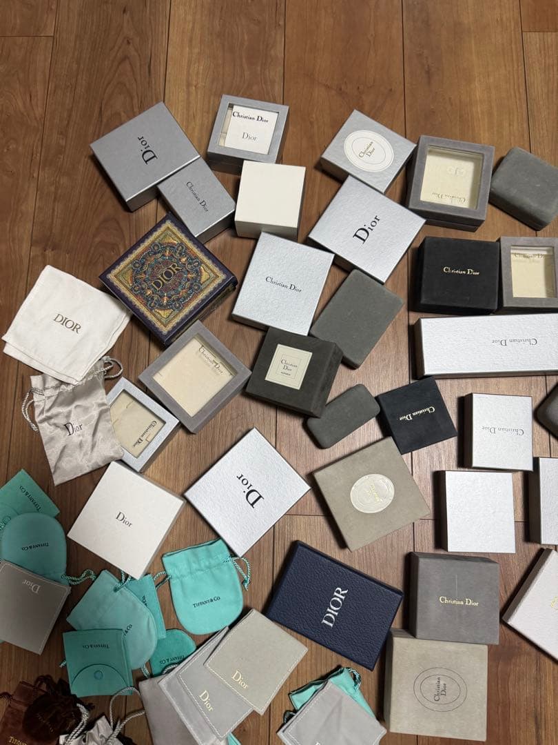 DIOR 箱