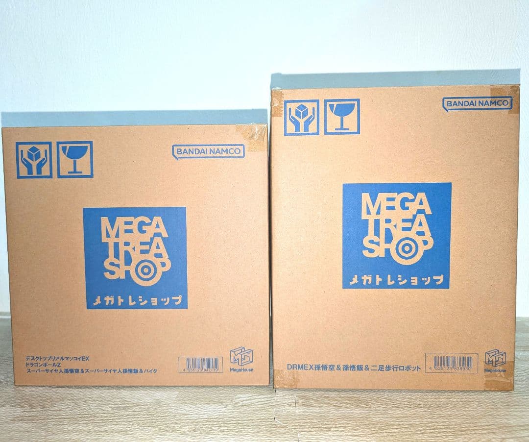 ドラゴンボール デスクトップリアルマッコイ 二足歩行ロボット バイク 孫悟空悟飯