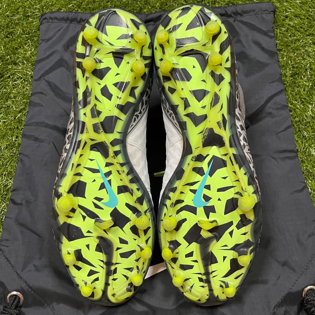 NIKE Hyper Venom Phantom Ⅱ FG 28cm
