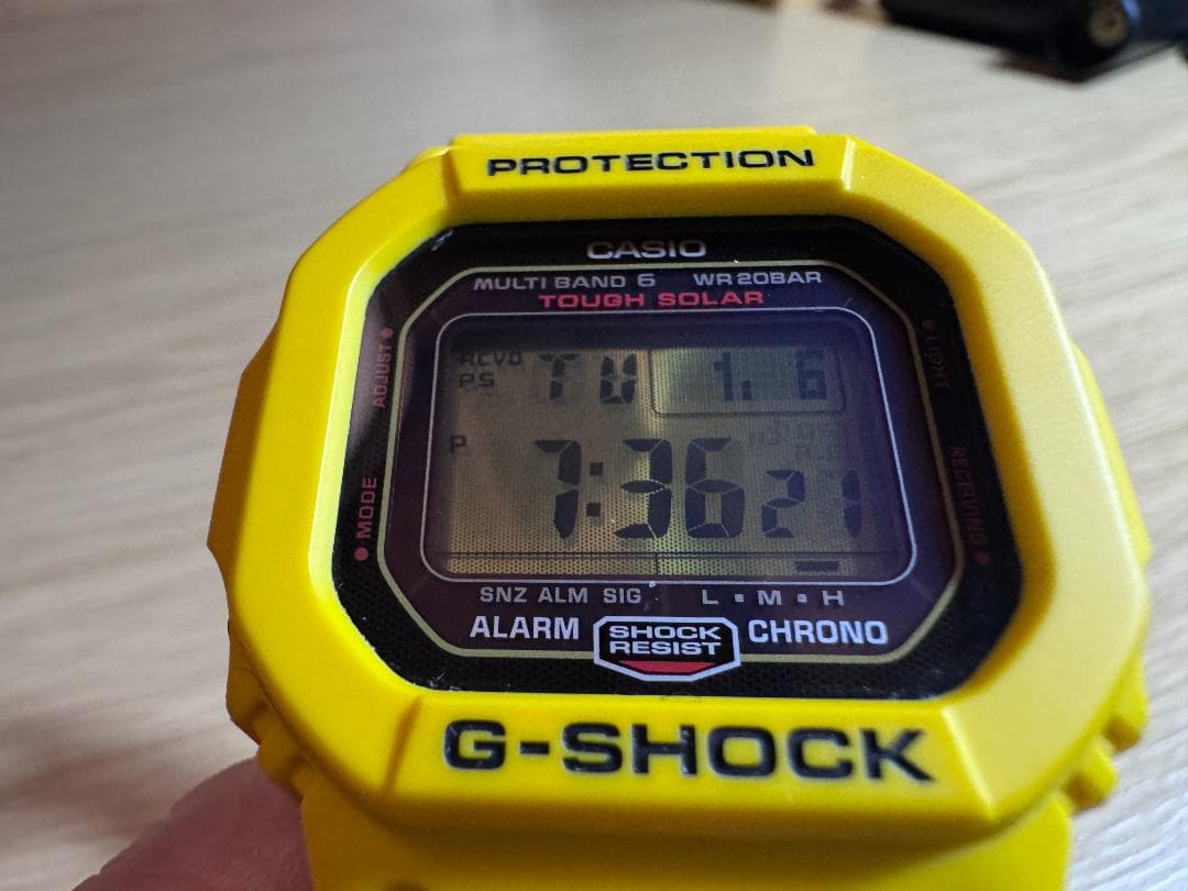 G-SHOCK 30周年記念モデル ライトニングイエロー