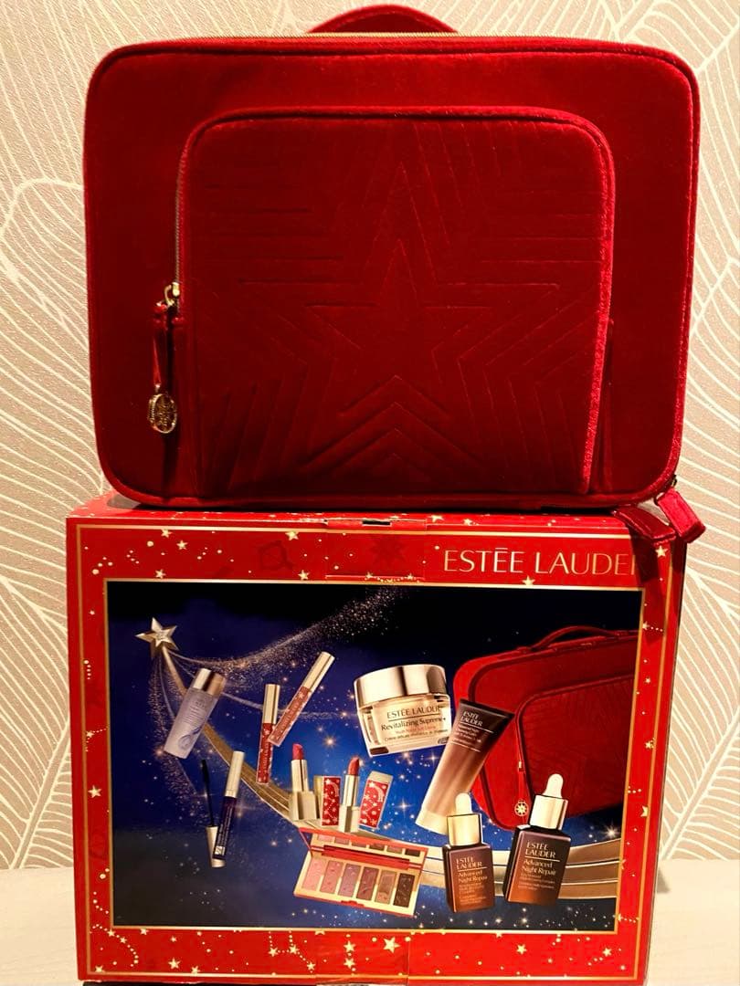 あ*い様 新品【値下げ】エスティ ローダーの2023 ホリデー コレクション煌め