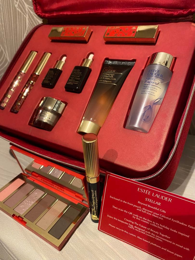 あ*い様 新品【値下げ】エスティ ローダーの2023 ホリデー コレクション煌め