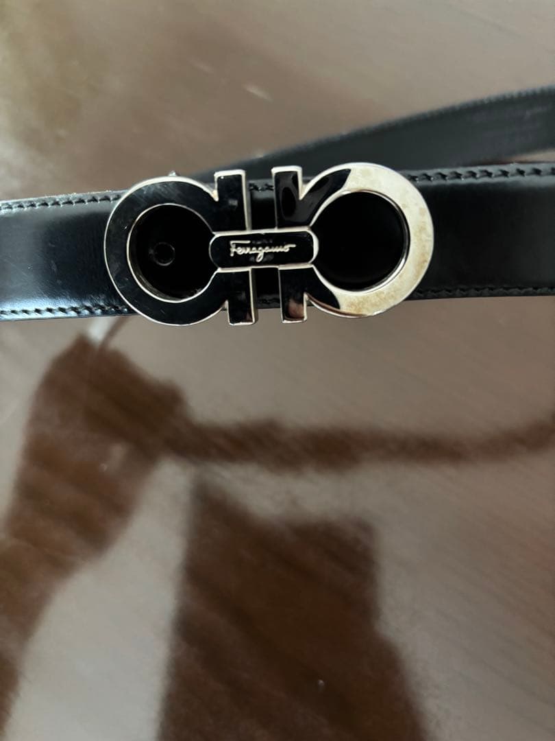 Salvatore Ferragamo 黒レザー ベルト S