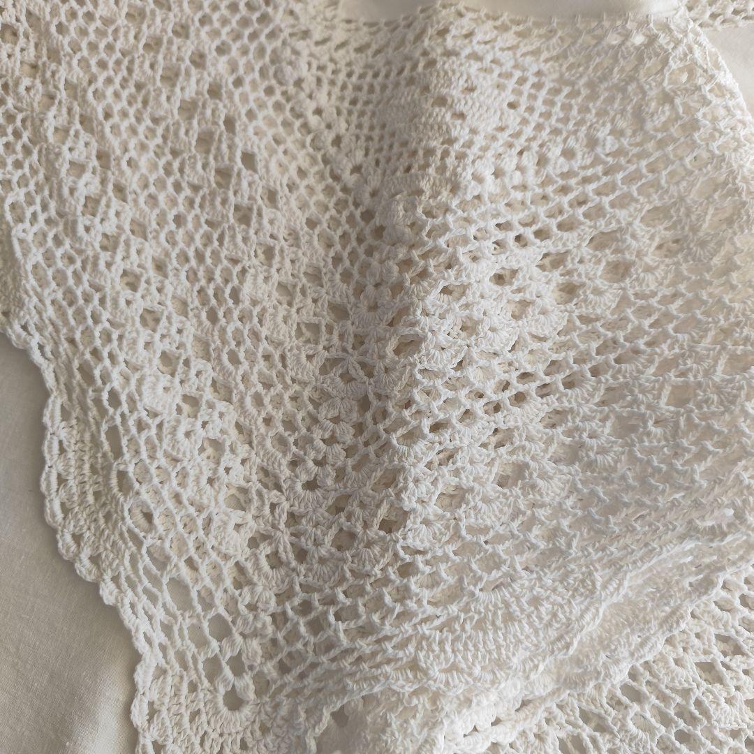 イギリスヴィンテージ　クロッシェ編みレース　色糸刺繍パネル　マルチカバー