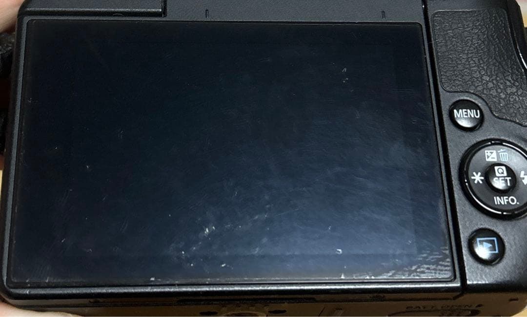 Canon EOS M10 中古品ミラーレス一眼