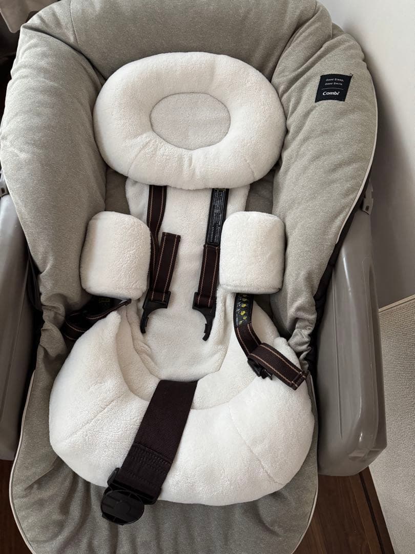 Combi ネムリラ　AUTO SWING BEDi EGシリーズ