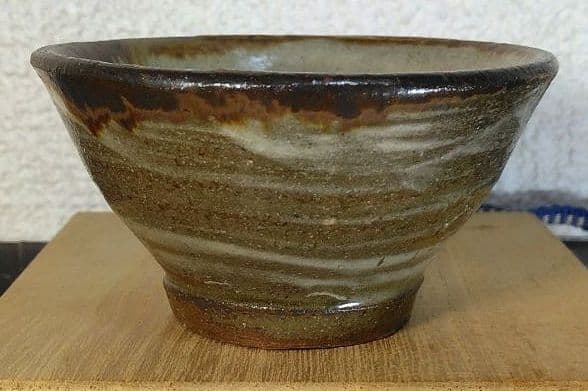 人間国宝 金城次郎 壷屋焼ぐい呑(笑魚紋ぐい呑）栞 共箱 壺屋焼 やちむん 美品