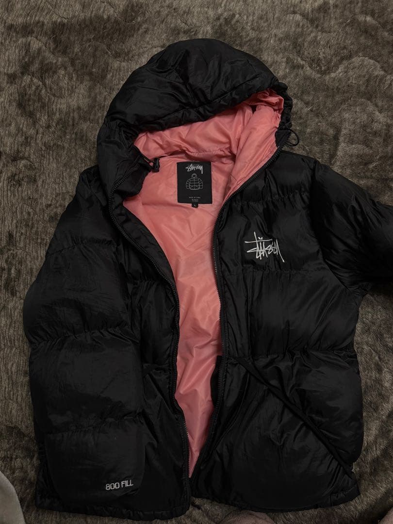 ステューシーブラックピンクダウン正規品800FILL