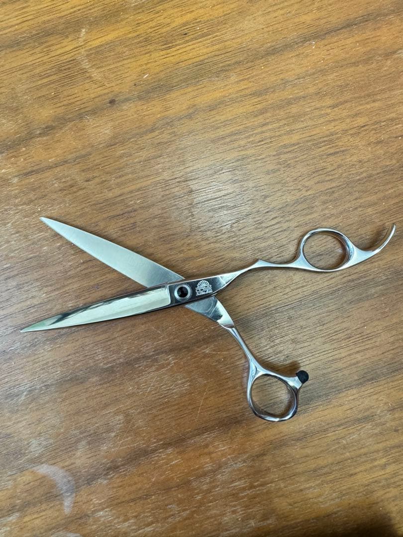 値引可能菊水キクスイ　シザー切れ味抜群美容師　ロイヤルマスター　トラックスシザー