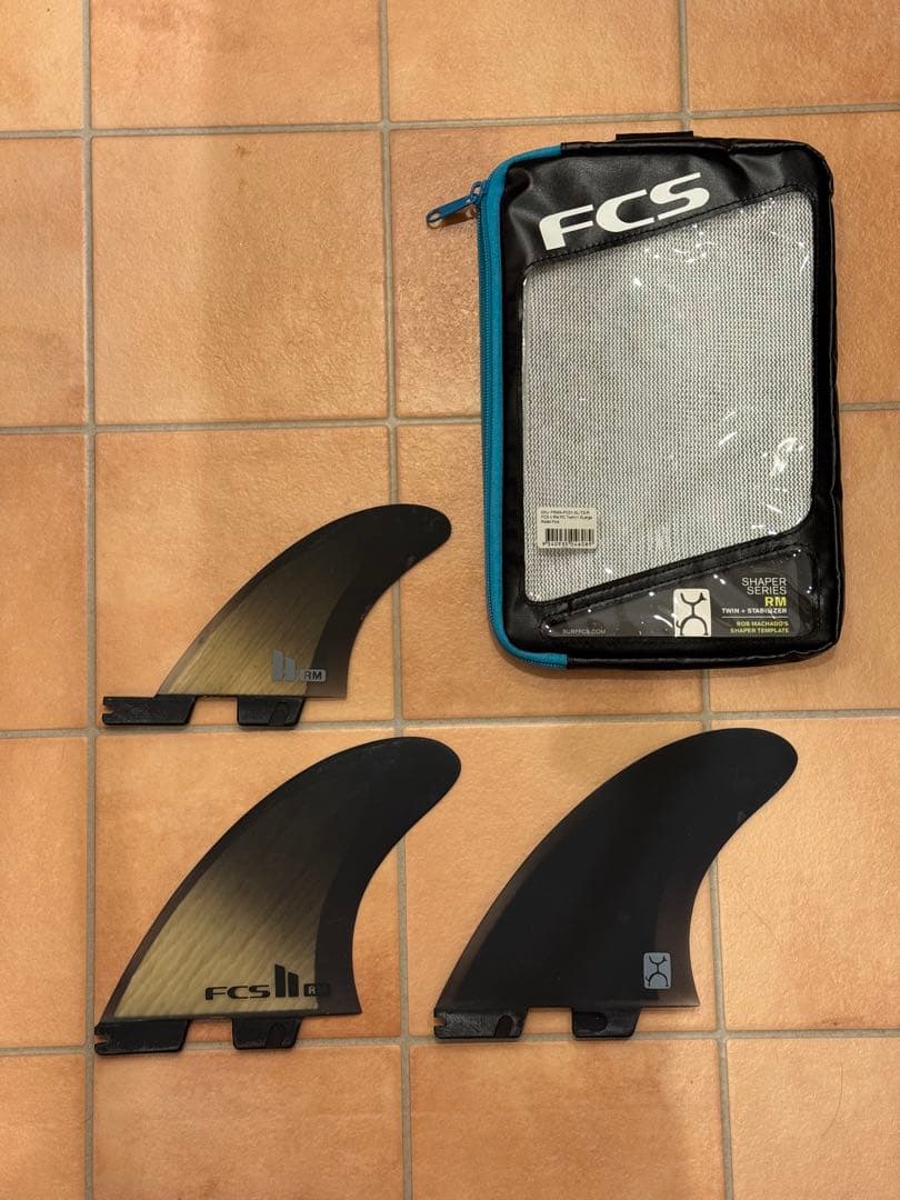 FCS II フィン 収納ケース付き