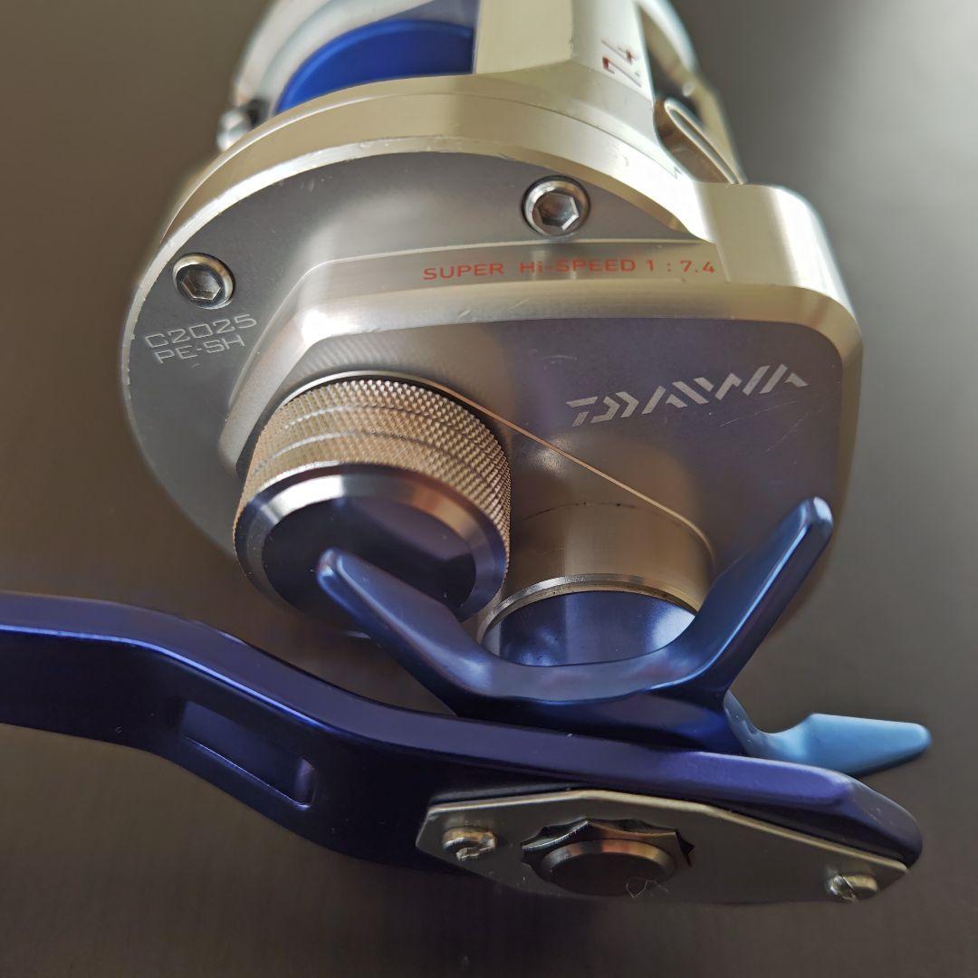 Daiwa ダイワ　RYOGA C2025PE-SH 右ハンドル