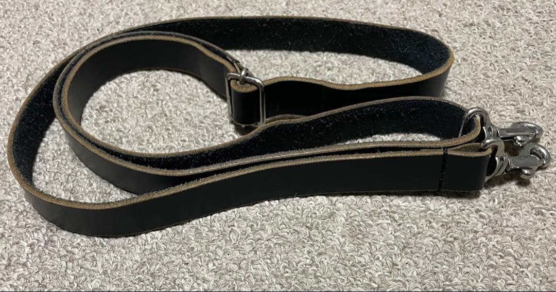 y's ワイズヨウジヤマモト　レザーブラックショルダーバッグ