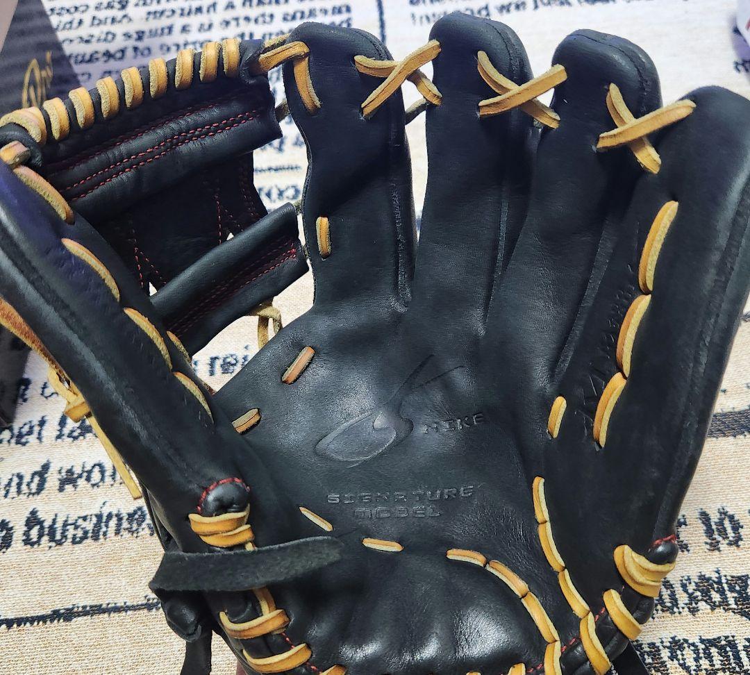 メイさん専用ナイキ　軟式内野用　松井稼頭央モデル