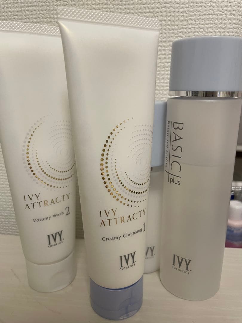 Ivy Attracty & Basic Plus スキンケアセット