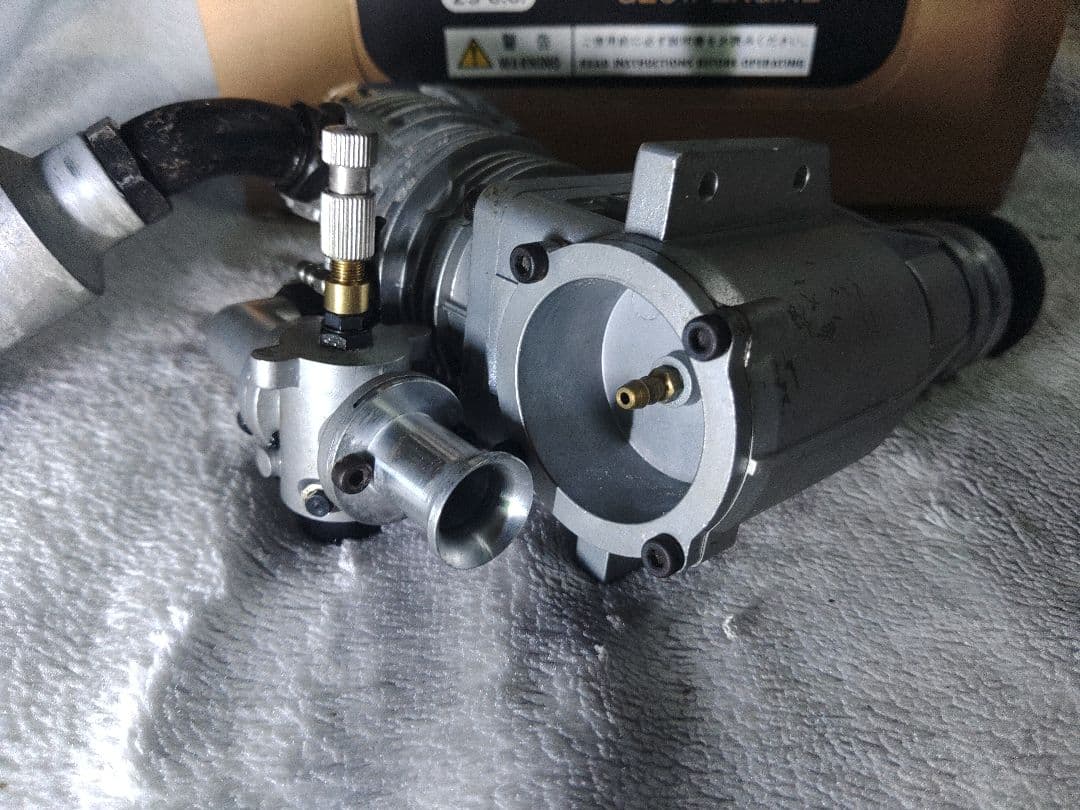 斎藤製作所　FAー180ラジコンエンジン