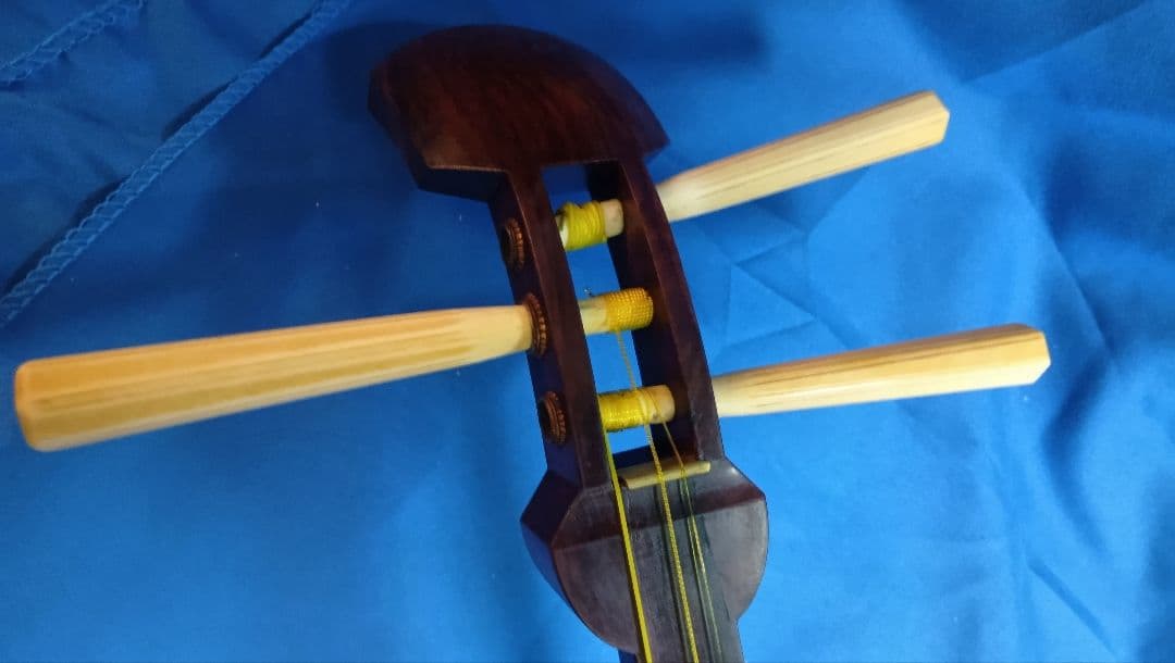 細棹　三味線　大正10年（1921年）104年前に製作された物を再生しました。