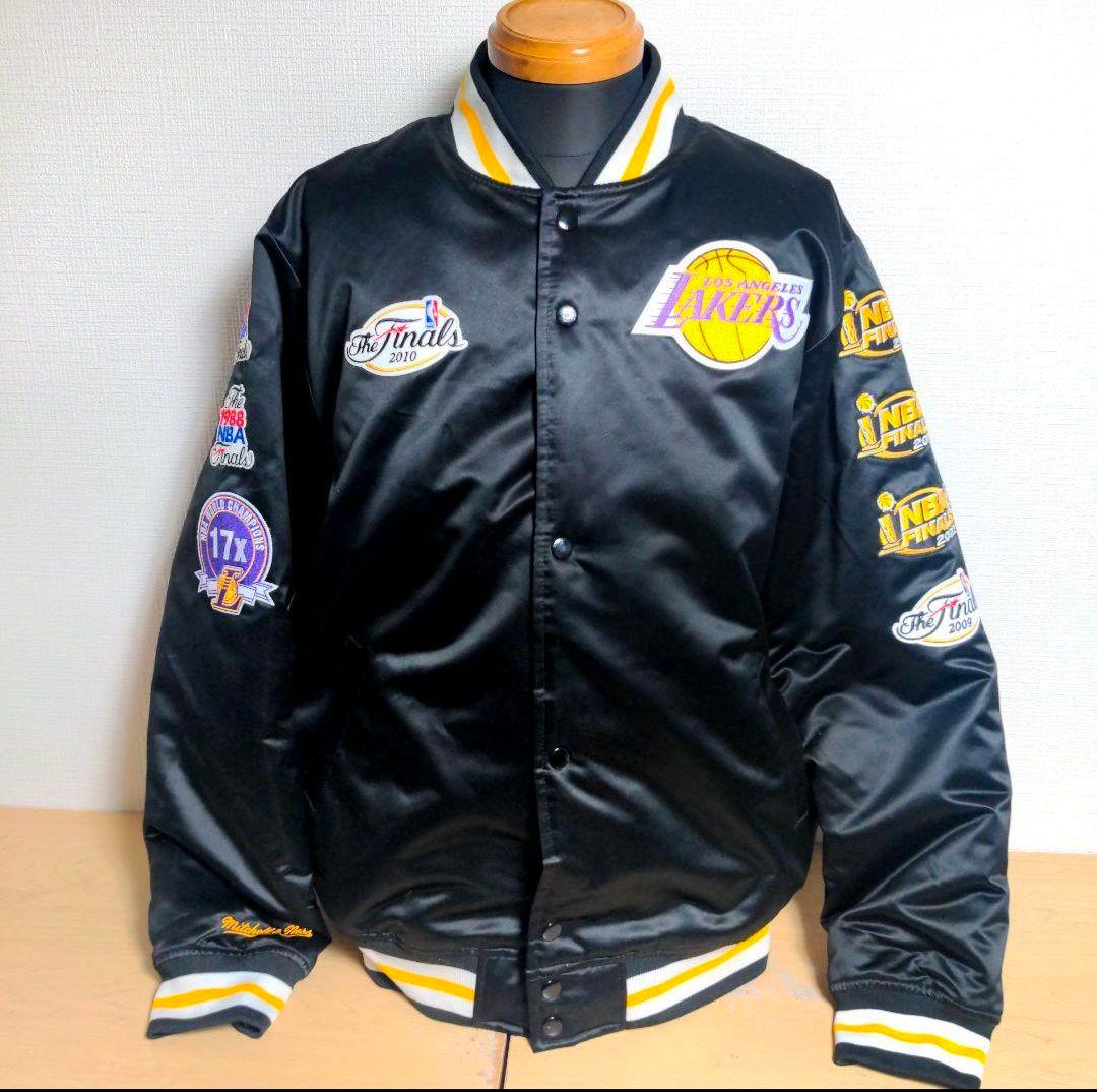 cq37 美品 NBA LAKERS スタジャン 黒 メンズ3Lサイズ相当