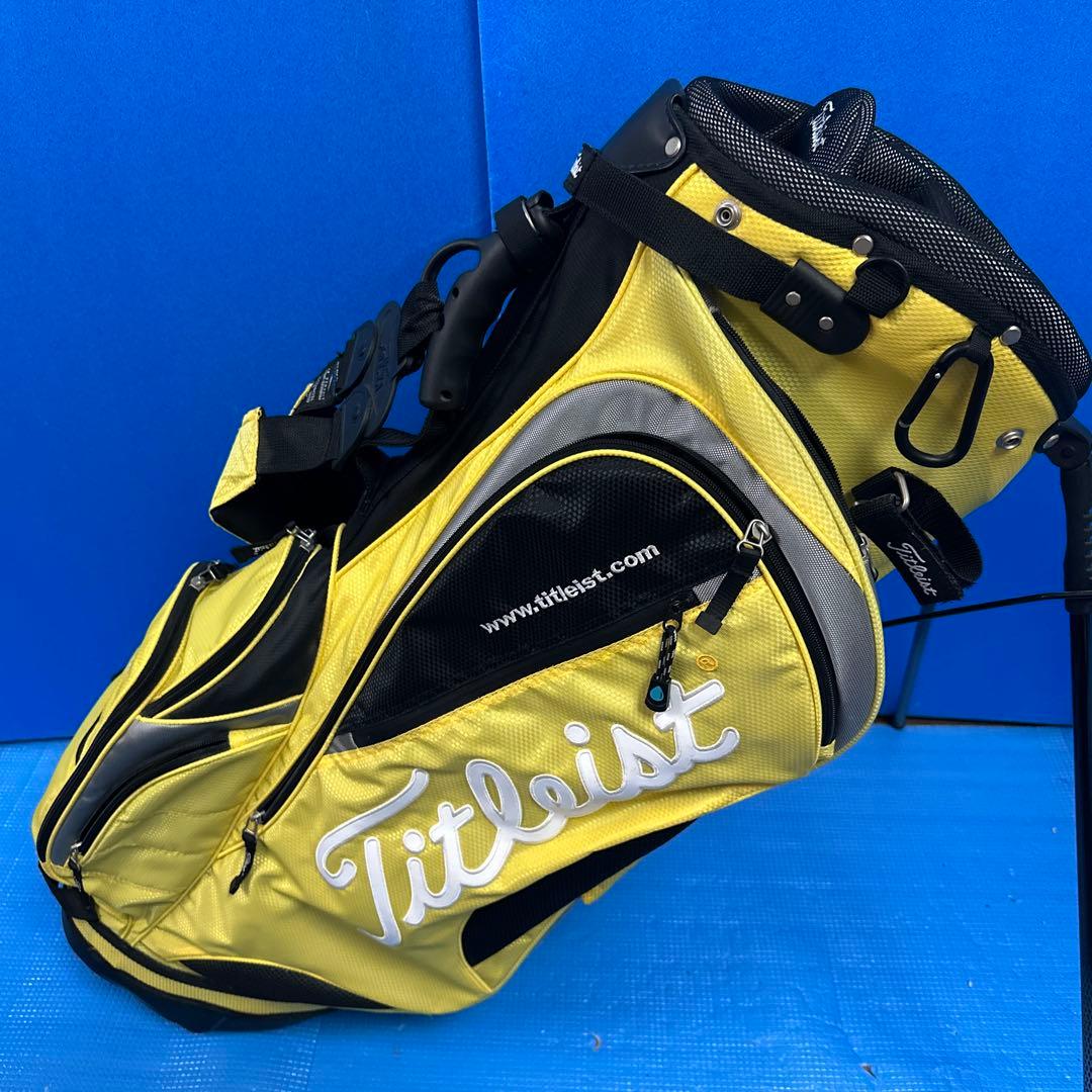 Titleistスタンド式キャディーバッグ
