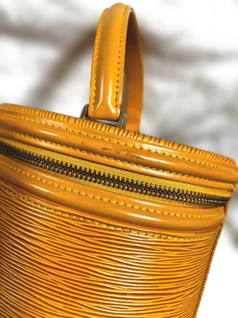 Louis Vuitton カンヌ エピ バニティバッグ