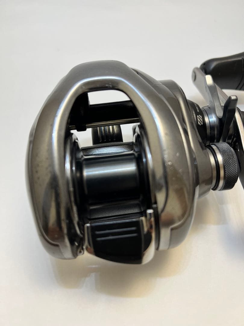 Shimano 15メタニウムDC 右ハンドル 後期型