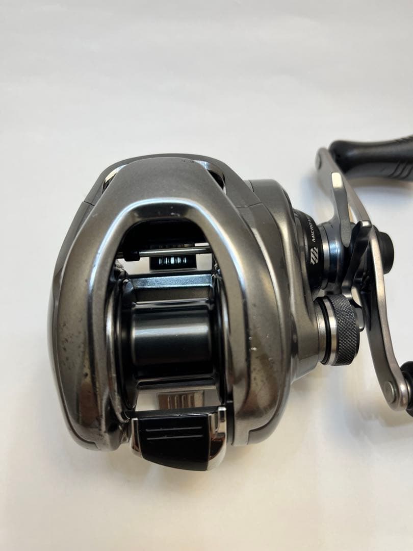 Shimano 15メタニウムDC 右ハンドル 後期型