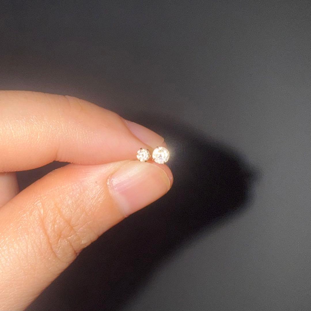 K18 天然ダイヤモンドピアス