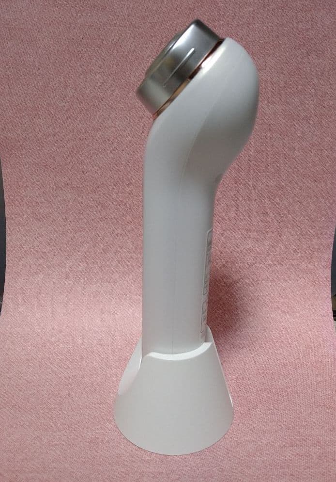 【お値下げ】パナソニックRF美容器 ピンク調 EH-SR70-P  1台入