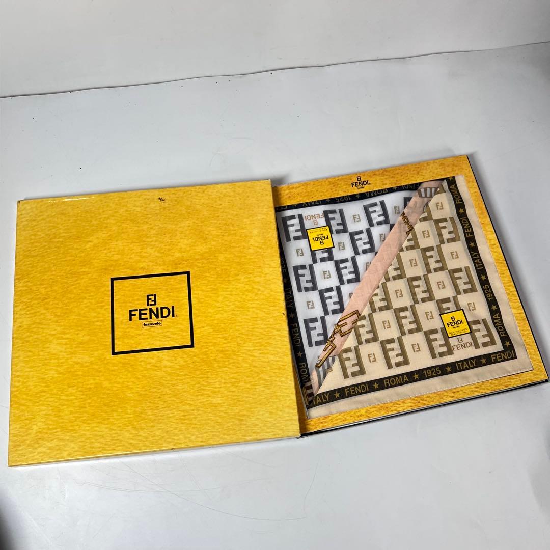 【未使用】 FENDI ROMA 1925 ITALY ハンカチ 3枚入り