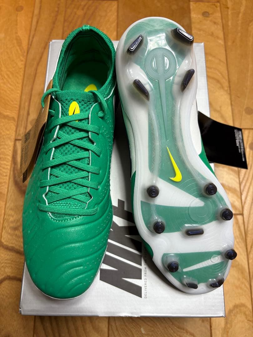 新品　大特価　限定　ナイキ　レジェンド 10 エリート FG LV8 26.5