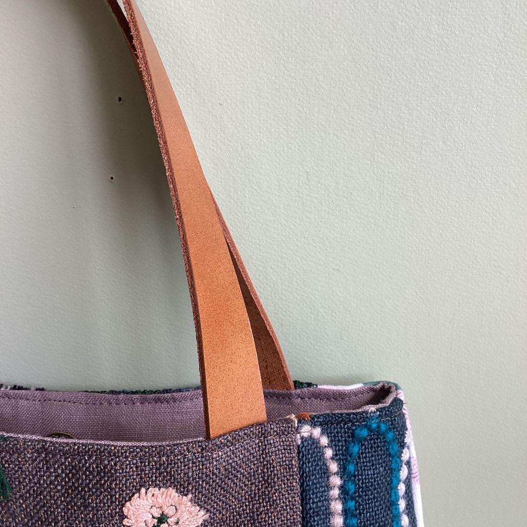 ミナペルホネンハギレをパッチワークふっくらまるみのトートバッグハンドメイド