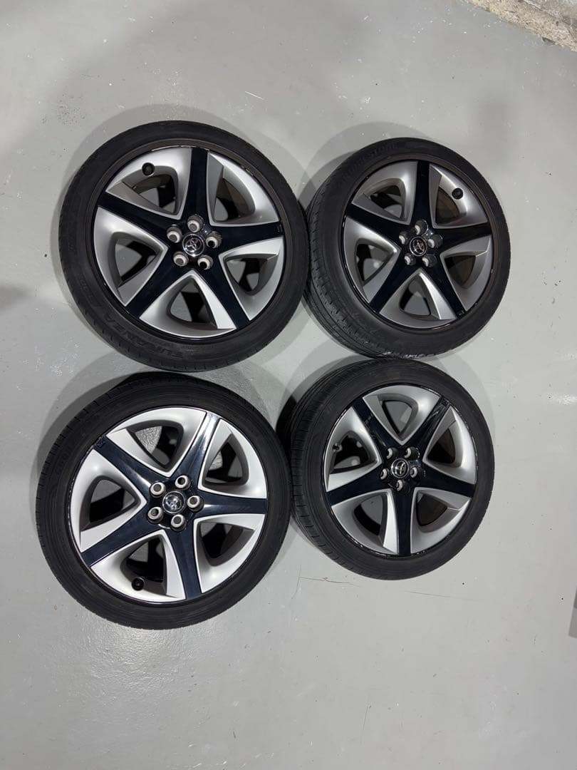 プリウス50後期　純正17インチ ホイールセット