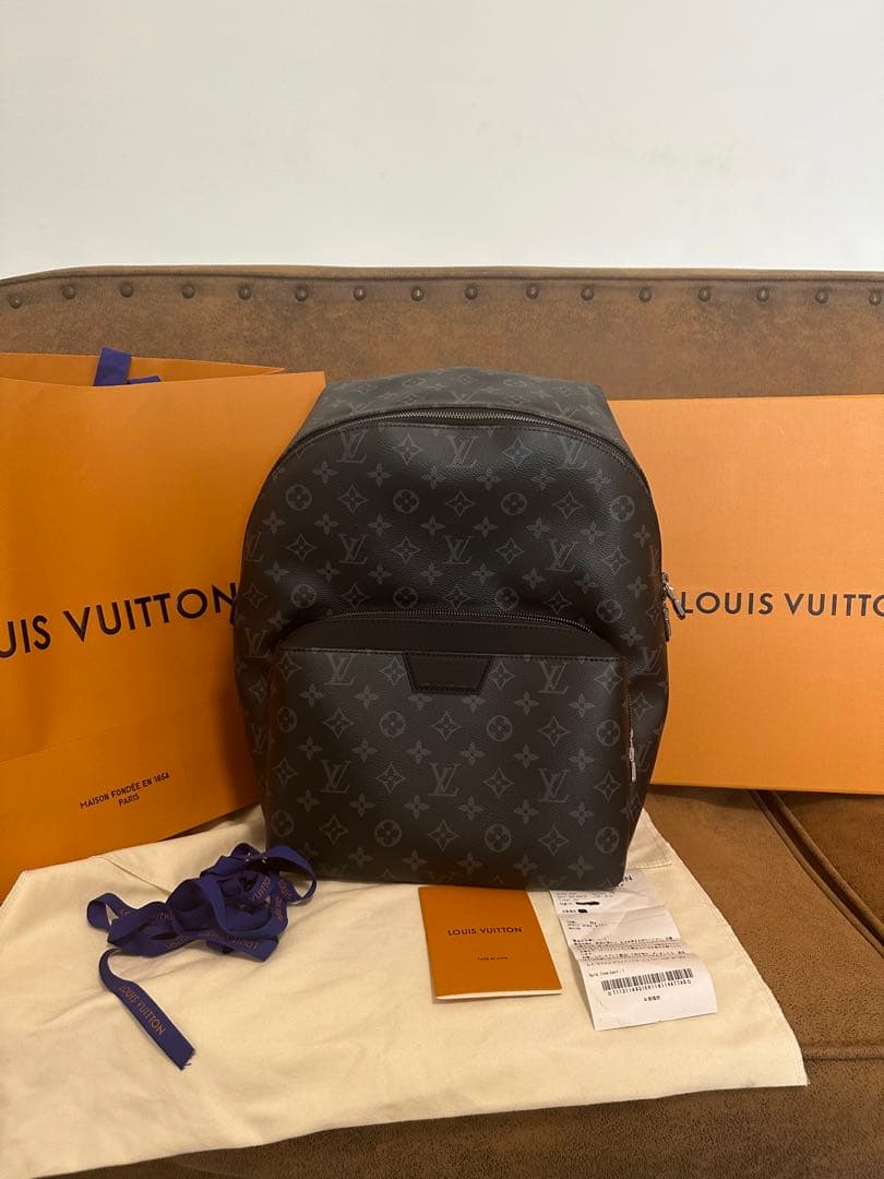 ダークグレー リュック