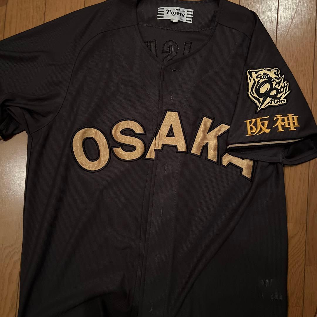 森下翔太　ブラックユニフォーム