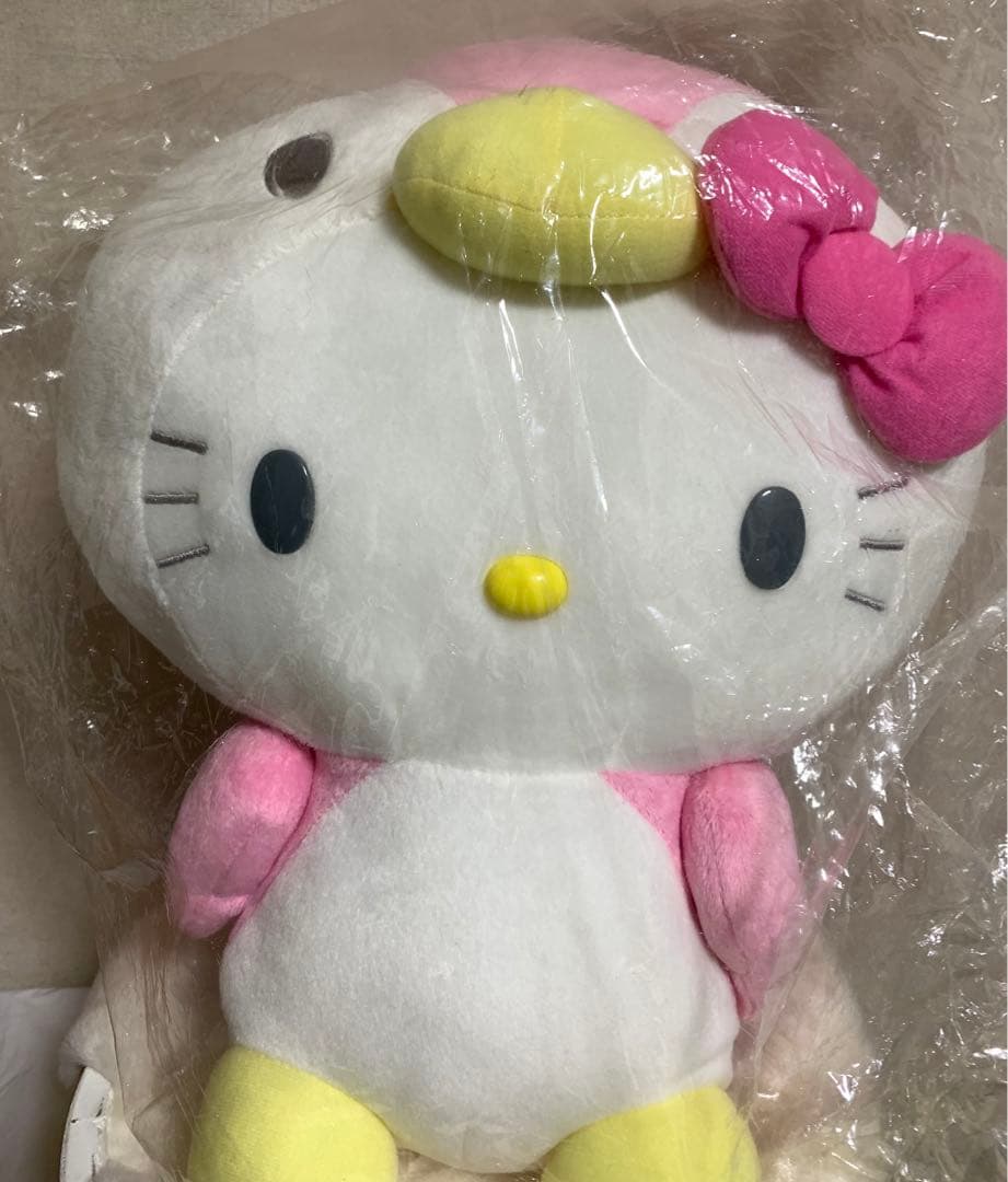 特大ハローキティ　ピンクペンギン ぬいぐるみ