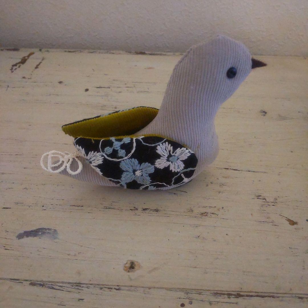 ミナペルホネン　森のみんな大集合して記念撮影