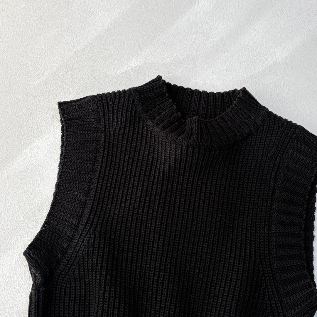 OUAT  VEST ニットベスト クロップド