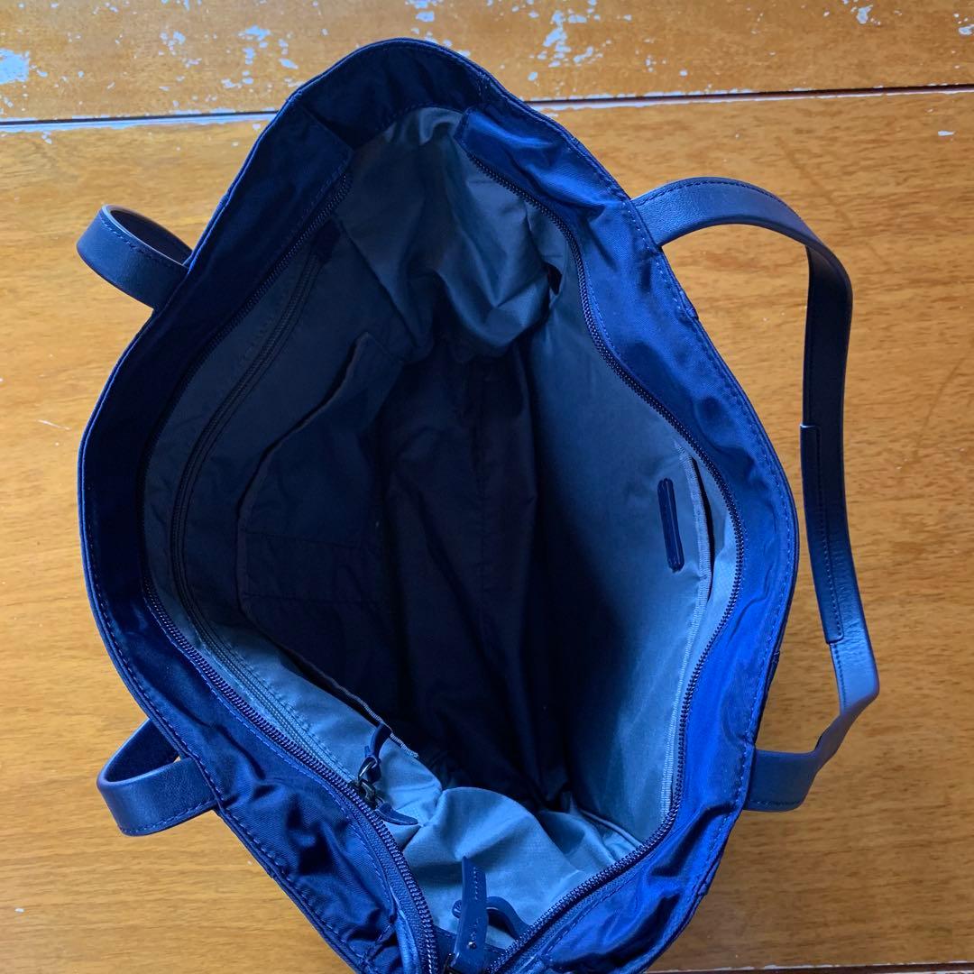 TUMI ボヤージュスモール　マリンブルートートレディースバッグ