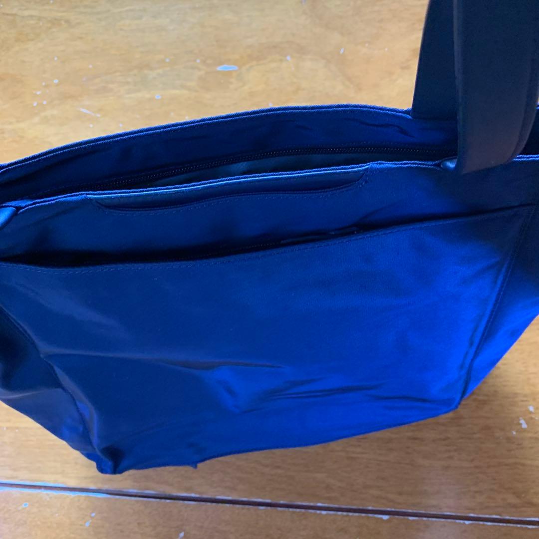 TUMI ボヤージュスモール　マリンブルートートレディースバッグ