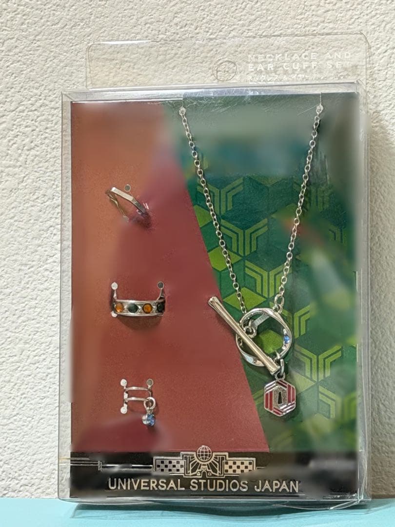 鬼滅の刃 冨岡義勇 USJ ネックレス＆イヤーカフのセット＋スーベニアメダル