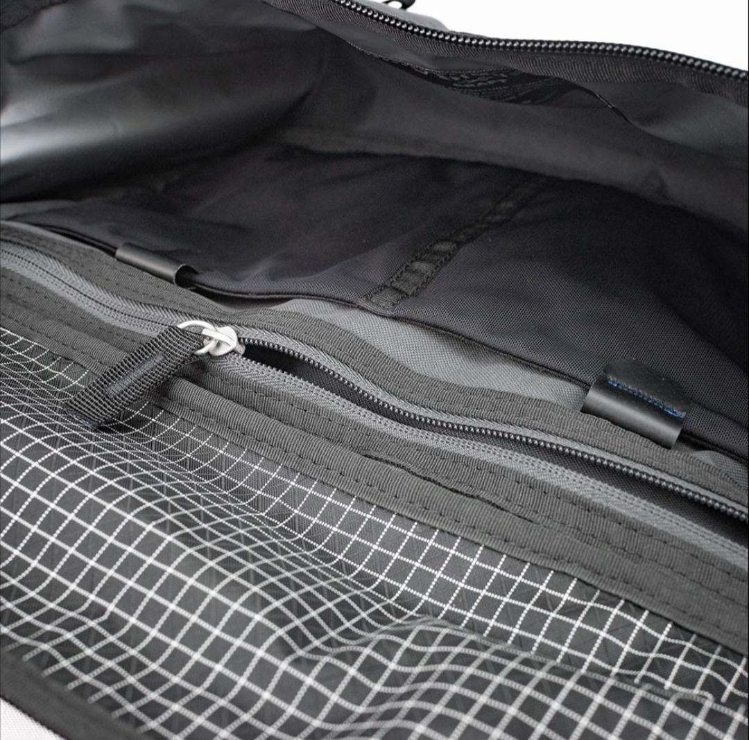 【超美品】VENQUE Trek Cross Body （日本非売品）