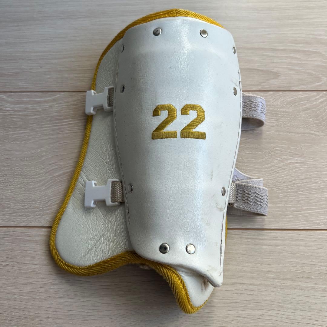 エルボーガード ホワイト 22サイズ