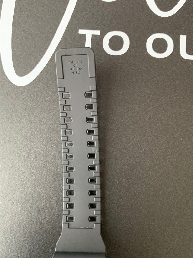 【新品】CASIO G-SHOCK GA-710 ジーショック 早い者勝ちです