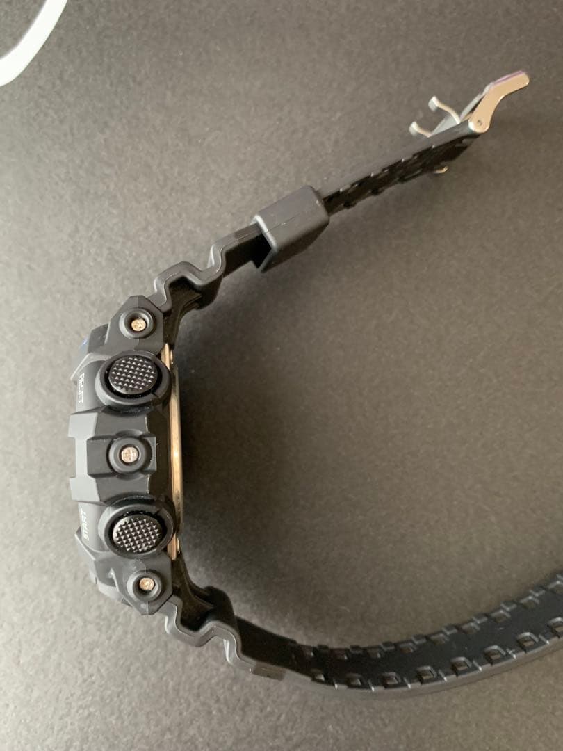 【新品】CASIO G-SHOCK GA-710 ジーショック 早い者勝ちです