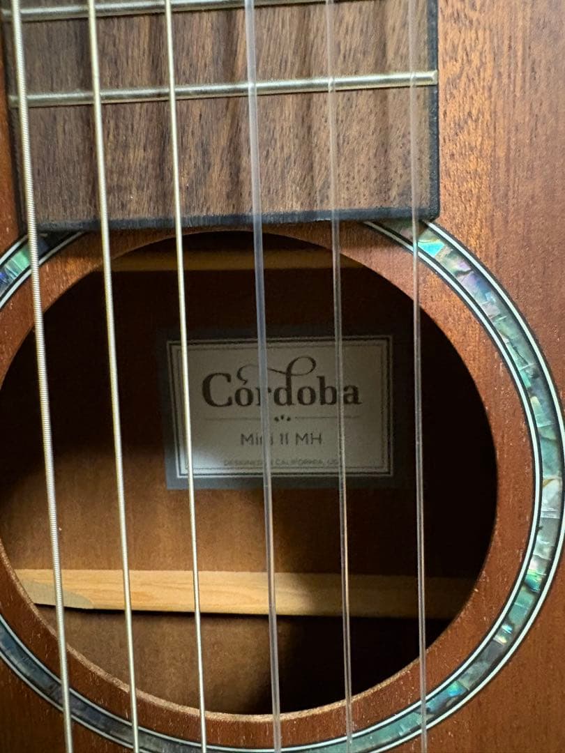 Cordoba Mini II MH ミニ　ナイロン弦ギター
