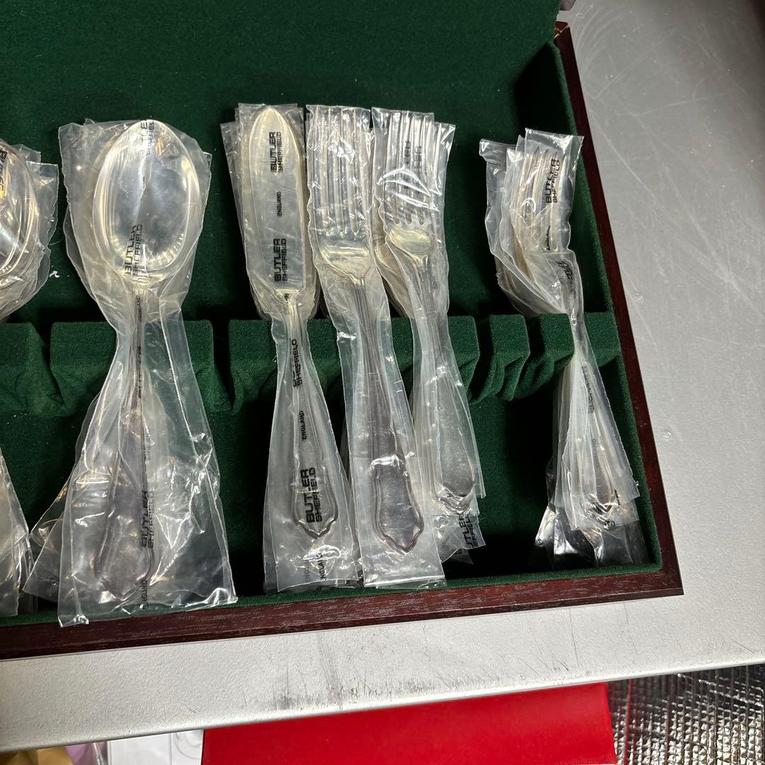 BUTLER イギリス製　カトラリーセット　約75本